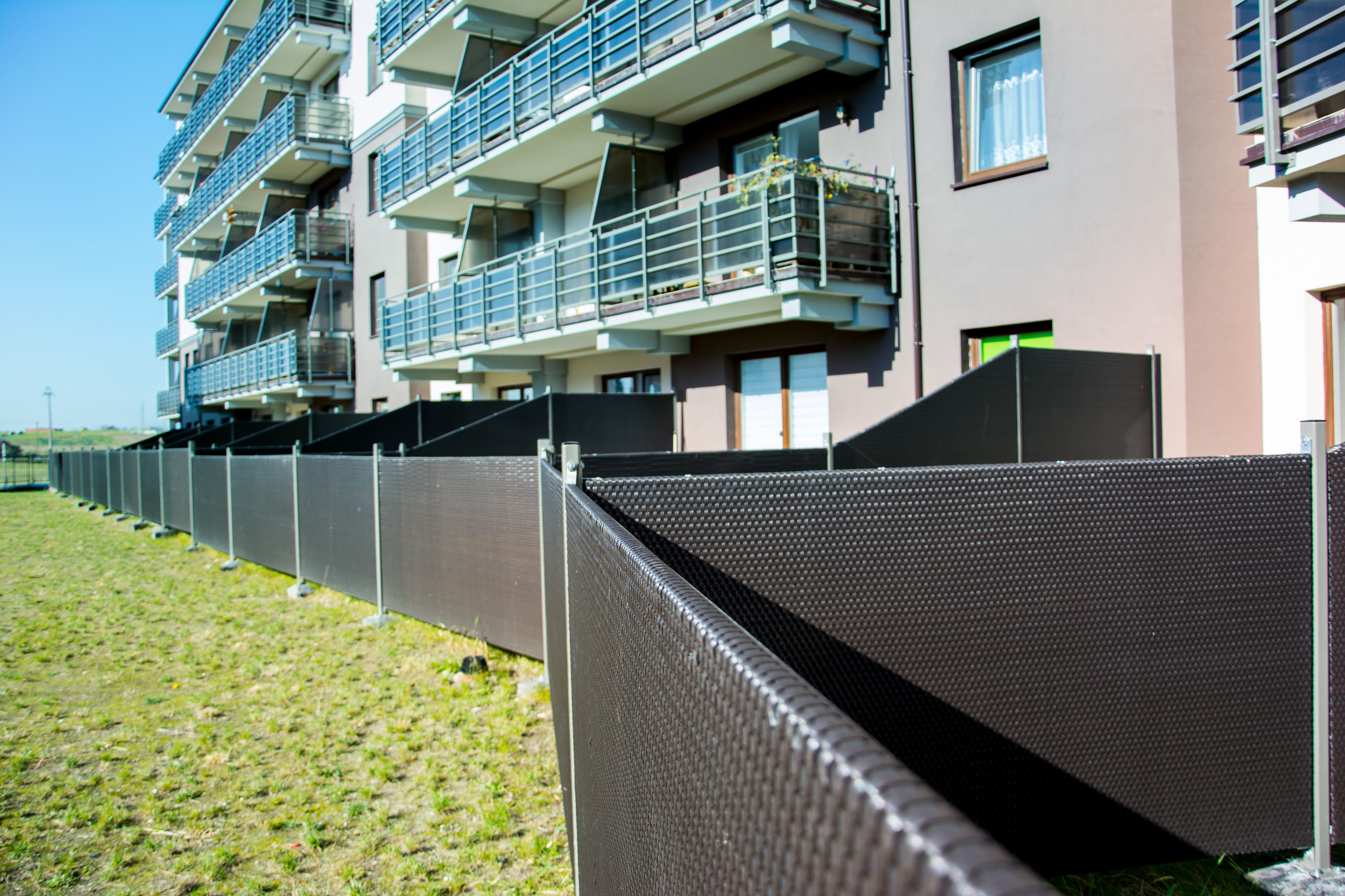 Płot Panelowy Dwustronny 180x180cm Technorattan – kolor brąz jasny + ciemny Waga produktu z opakowaniem jednostkowym 18 kg